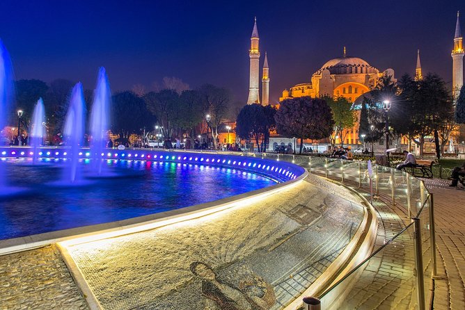 Istanbul: Hagia Sophia, Blue Mosque and Grand Bazaar Tour - Stop 4: Grand Bazaar (1 Hour, Free, Sunday Note)