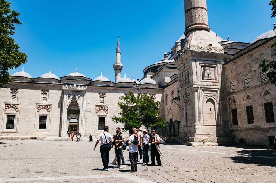 Istanbul: Hagia Sophia, Blue Mosque, Suleymaniye Mosque Tour - Dress code and prayer-time reality checks (what to pack)