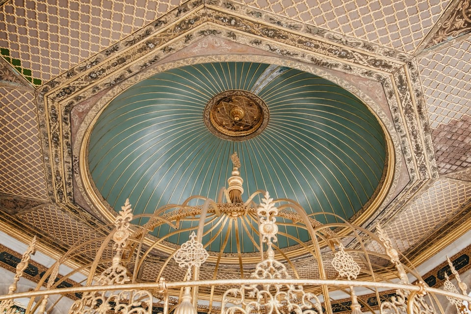 Istanbul: Hagia Sophia Skip-the-Line Ticket with Audio Tour - Who this experience suits best (and who might prefer DIY)