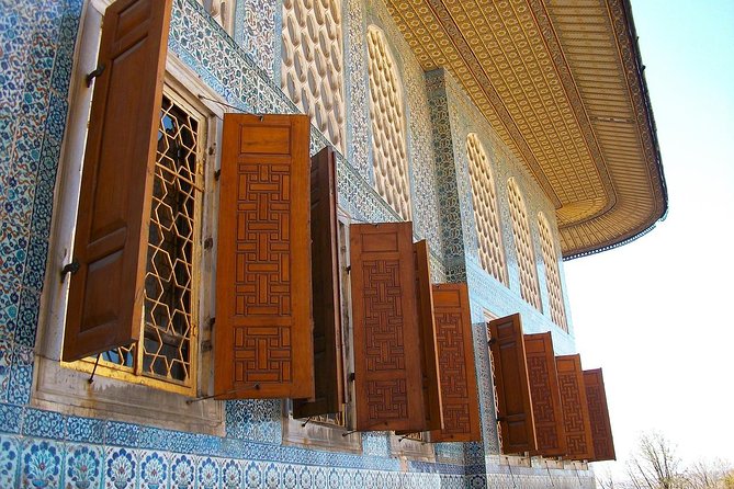 Istanbul Highlights: Guided Tour with Turkish Tea or Coffee - What you’re really getting in 4 hours