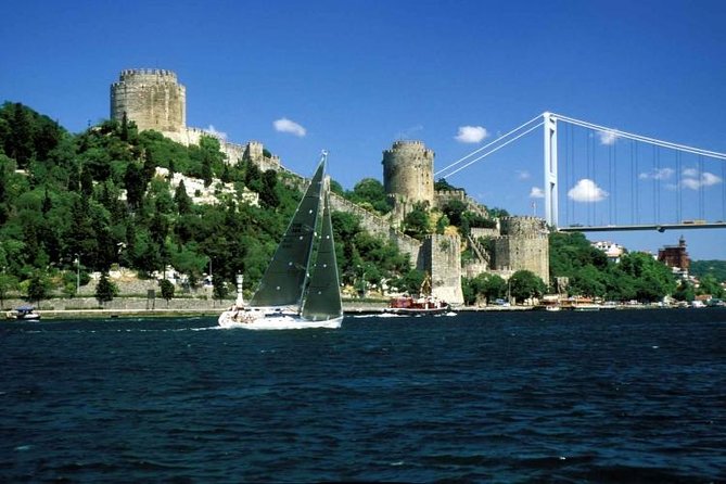 Istanbul Highlights Private Tour: Hotel Pick-Up & Drop-Off - Exploring the Old Streets Around the Highlights