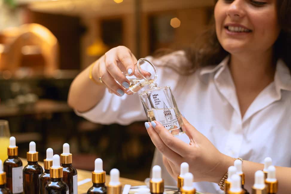 Istanbul: Perfume Making Workshop with Snacks and Drinks - Should you book it?