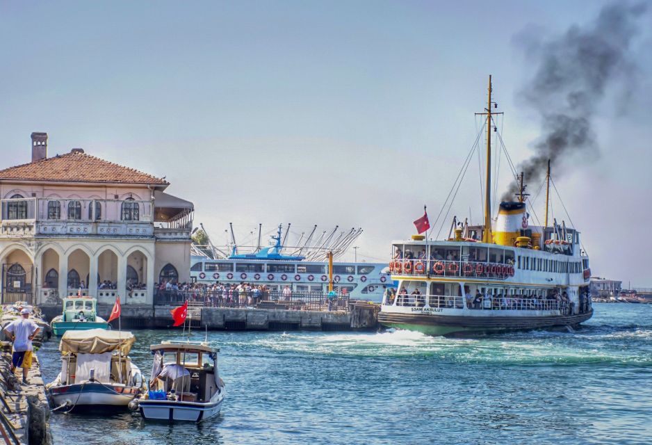 Istanbul: Princes' Islands Tour with Lunch and Transfers - Entering The Princes’ Islands: Easy Escape With Real Car-Free Time