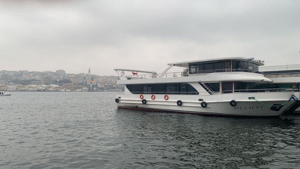 Istanbul: Princes' Islands Tour with Lunch and Transfers - Onboard Atmosphere: Music, Dancing, and a Return Ride With Personality