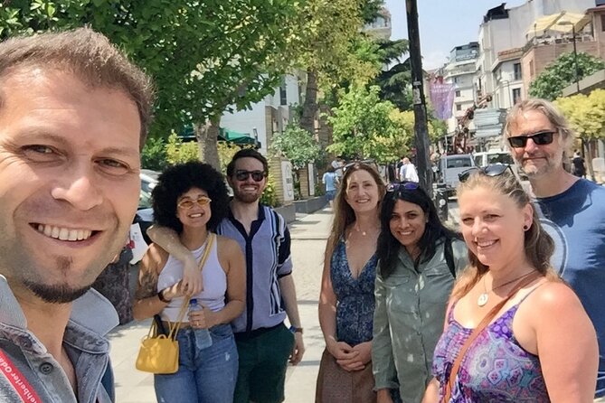 Istanbul Small-Group City and Secret Streets Tour with Guide - Topkapi Palace and Sultanahmet: The Power Center in Plain Sight