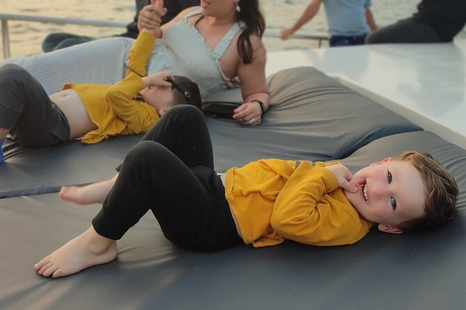 Istanbul Sunset Cruise on Luxury Yacht - Guided Group Cruise - Dolmabahçe to Beşiktaş: the European shoreline starts strong