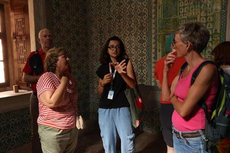 Istanbul: Topkapi Palace and Harem Museum Tour with Ticket - The Harem Museum: understanding the sultan’s private world