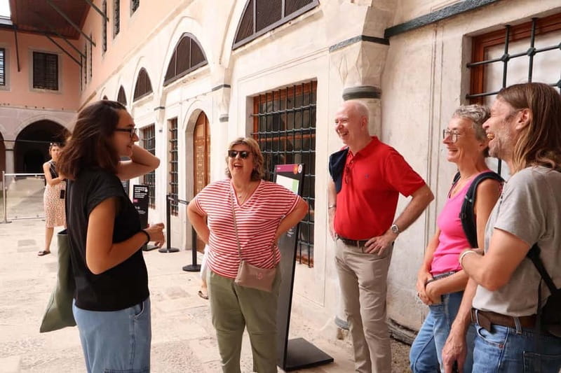 Istanbul: Topkapi Palace and Harem Museum Tour with Ticket - Practical tips so you enjoy it more