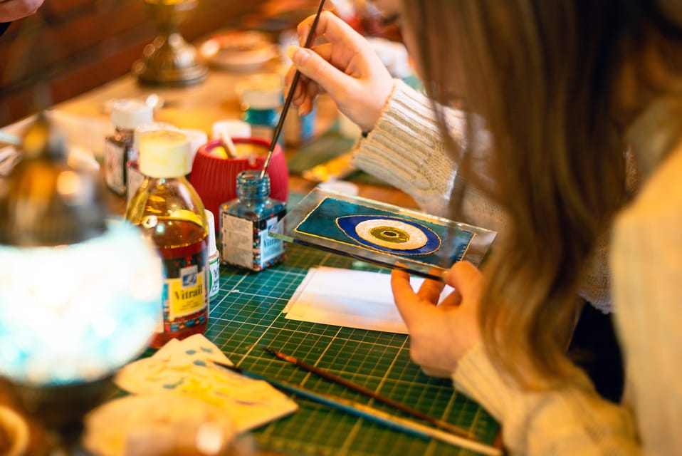 Istanbul: Traditional Stained Glass Painting Workshop - Meeting in Sirkeci: finding Merhaba Pastanesi and getting to the studio