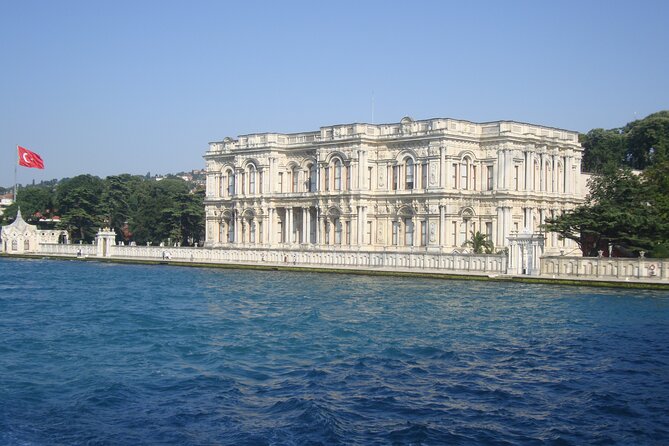Istanbul Two Continents Tour By Bus And Bosphorus Cruise - Eyüp Sultan Mosque After Lunch: Spiritual Stop With Room to Breathe