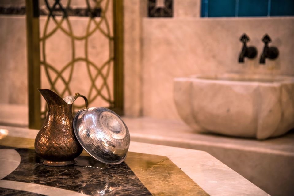Istanbul: VIP Turkish Bath & Free Transfers - Juice and herbal tea: the calm landing