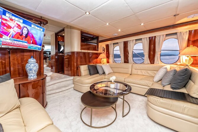 Private Luxury Yacht Cruise on Bosphorus - The Bosphorus ride: what you’ll see as you glide between continents