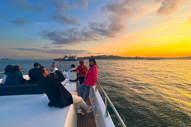 Scenic Bosphorus Sunset Cruise – 2.5 Hours of Luxury & Views - A 2.5-Hour Bosphorus Sunset Plan That’s Actually Relaxing
