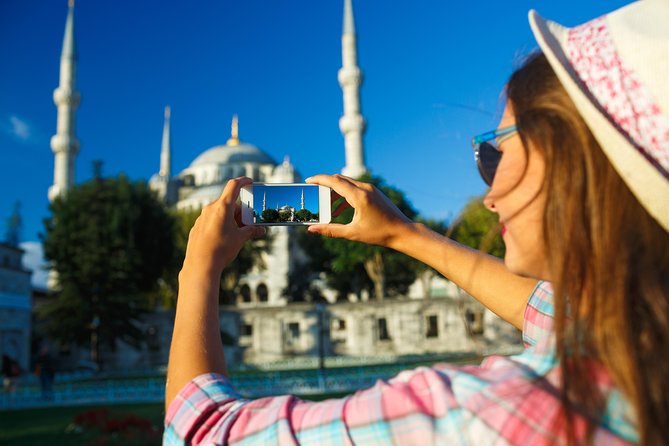 Skip-the-Line Istanbul: Private Tour from Cruise Ship & Hotel - Stop 1: Blue Mosque (Sultan Ahmed Mosque) and the real-world entry line