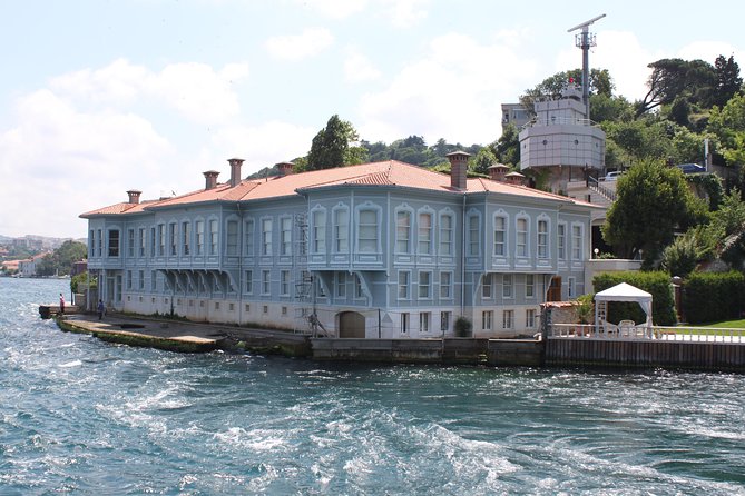 Small Group Full-Day Istanbul: Old City, Bosphorus Cruise & Lunch - Hippodrome Square: old Byzantium’s stage for spectacles
