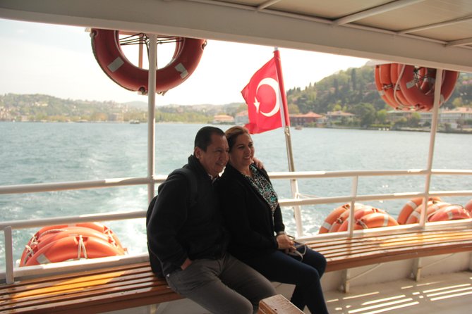 Small Group Full-Day Istanbul: Old City, Bosphorus Cruise & Lunch - Grand Bazaar browsing: what’s included and what to watch