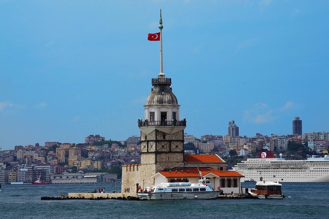 Small Group Full-Day Istanbul: Old City, Bosphorus Cruise & Lunch - Spice Bazaar and the Golden Horn drive-by before the boat