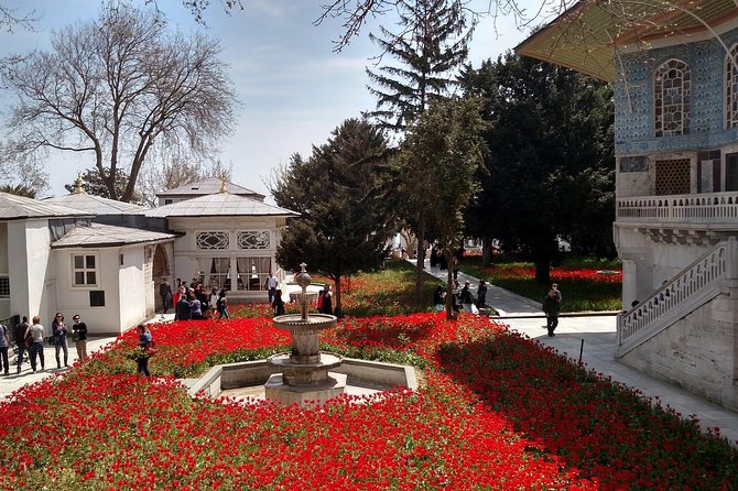 Small-Group Topkapi Palace and Harem Tour with Tickets - Small-Group Size: Why Up to 14 People Feels Different