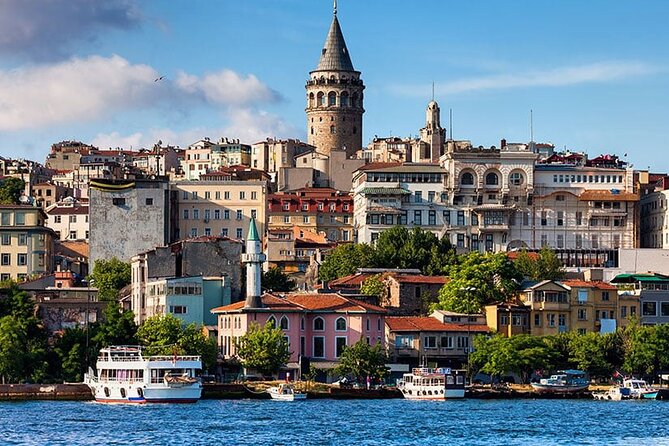 Sunset Cruise with Stop along Asia: Discover Istanbul's Bosphorus - Anadolu Hisarı and the Ottoman beginning theme