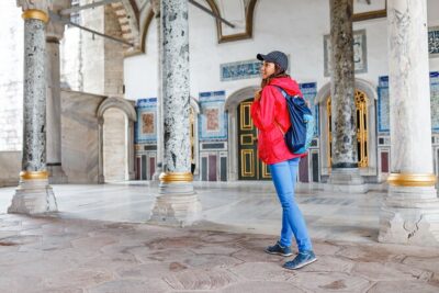 Topkapi Palace and Harem Guided tour with Skip-the-Line Tickets - Small-group pacing with guides like Ece, Hussein, Fatih, and Elif