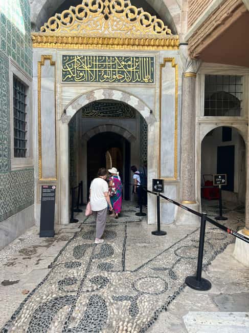 Topkapi Palace & Harem, Skip-the-Line Entry with SMALL GROUP - Inside the Harem: Private Quarters, Real Drama, Better Understanding
