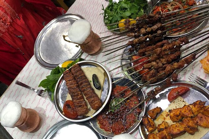 Turkish Food Night and Rooftop Experience Istanbul - Stop 3: Kadinlar Pazarı dinner at a local, long-running family restaurant